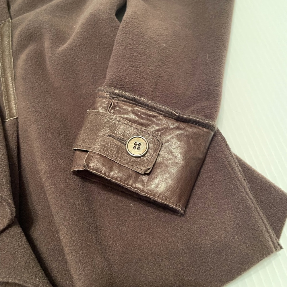 COPY - Jacket - Picture 5 of 9